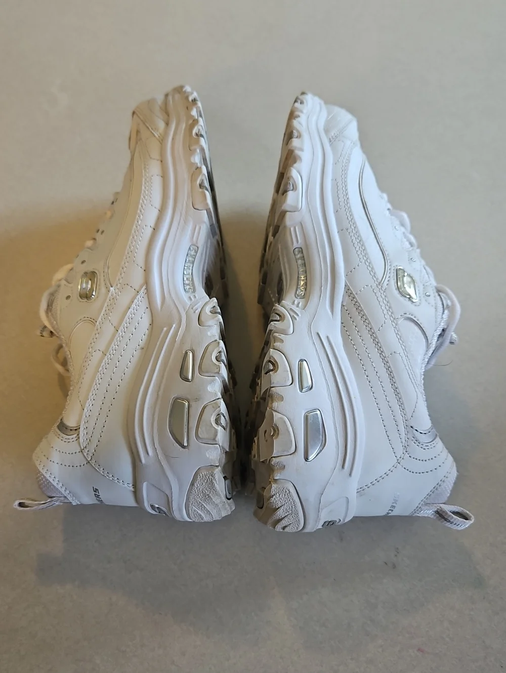 Skechers D'lites White Wide Sneakers